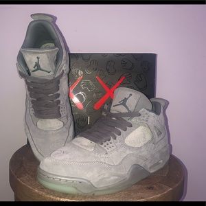 Jordan 4 KAWS